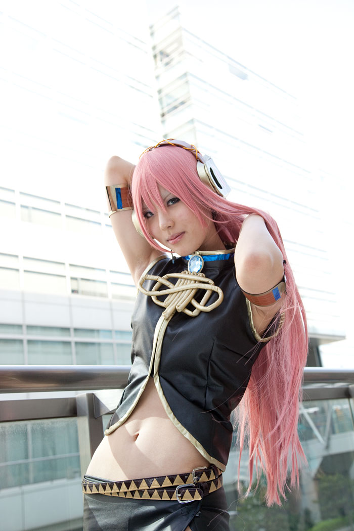blouse blue_eyes cosplay detached_sleeves headset kanzaki_manami megurine_luka photo pink_hair real real_person skirt vocaloid