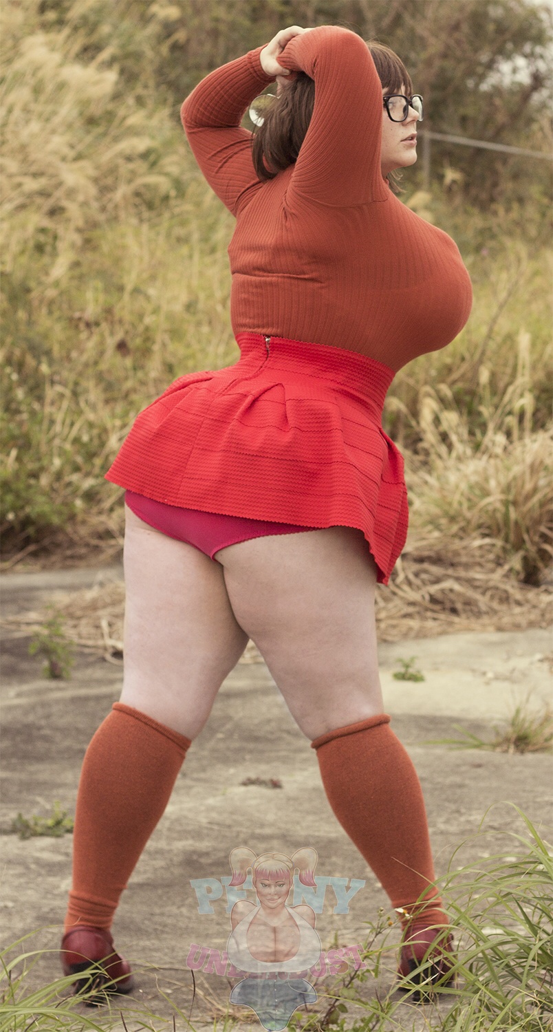 cosplay glasses hands_behind_head huge_ass huge_breasts panties presenting scooby-doo sweater thick thick_thighs velma_dinkley wide_hips