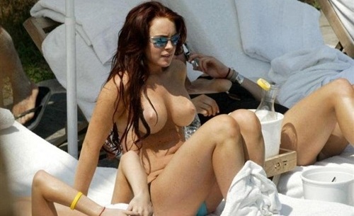 beach breasts celebrity lindsay_lohan nipples outdoor photo sunglasses topless
