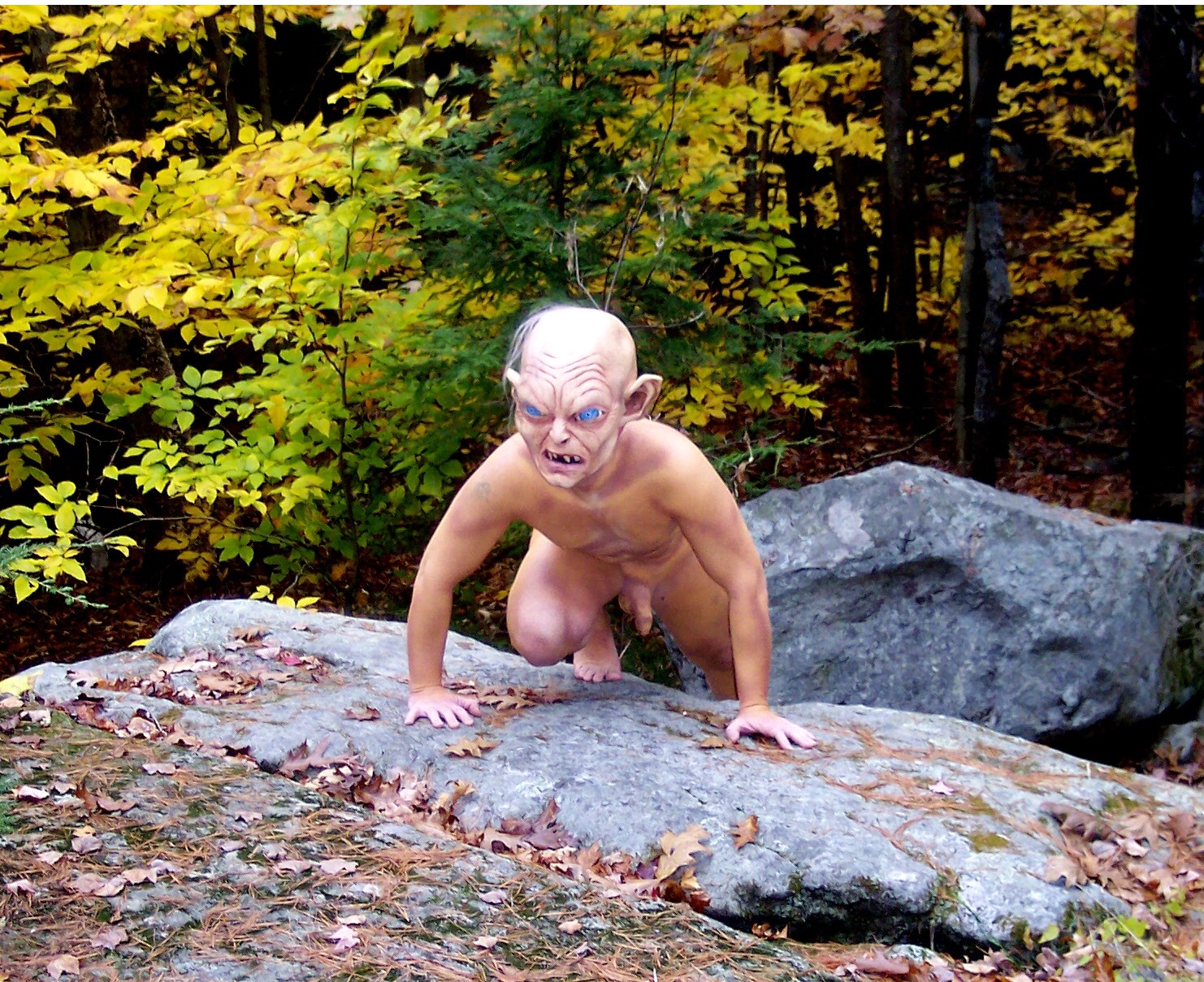 cosplay gollum lord_of_the_rings male male_only mask nude