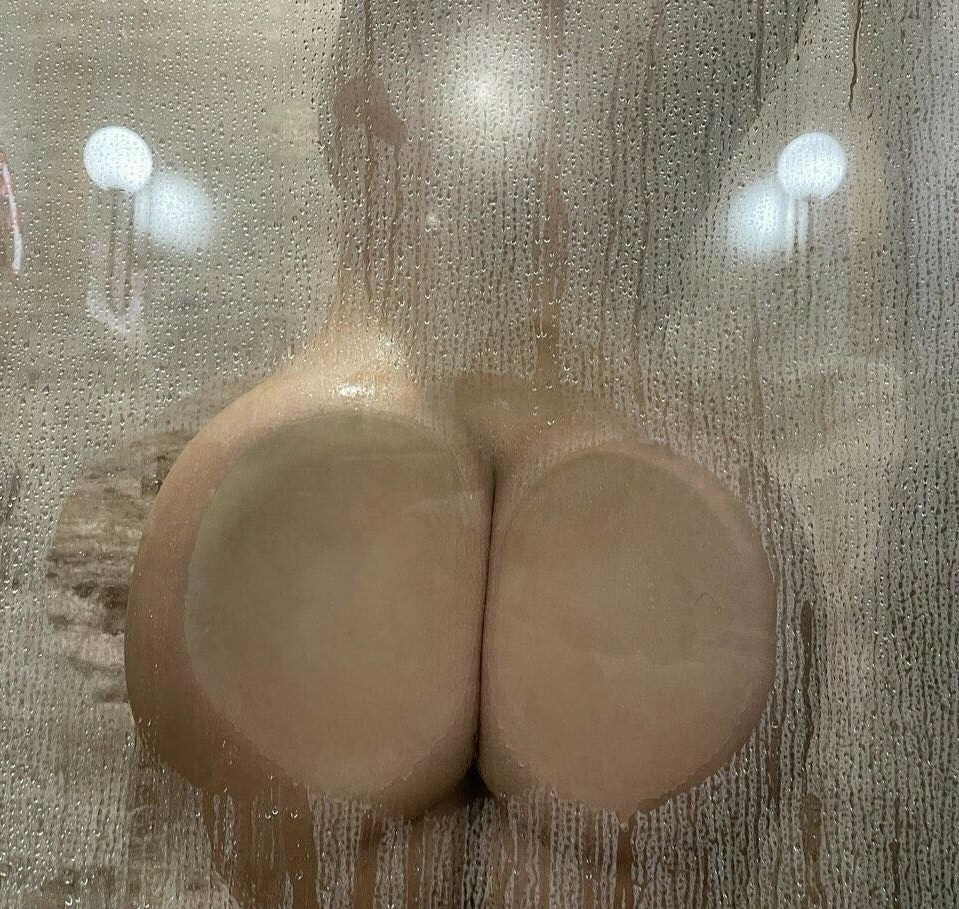 Demi rose ass shower