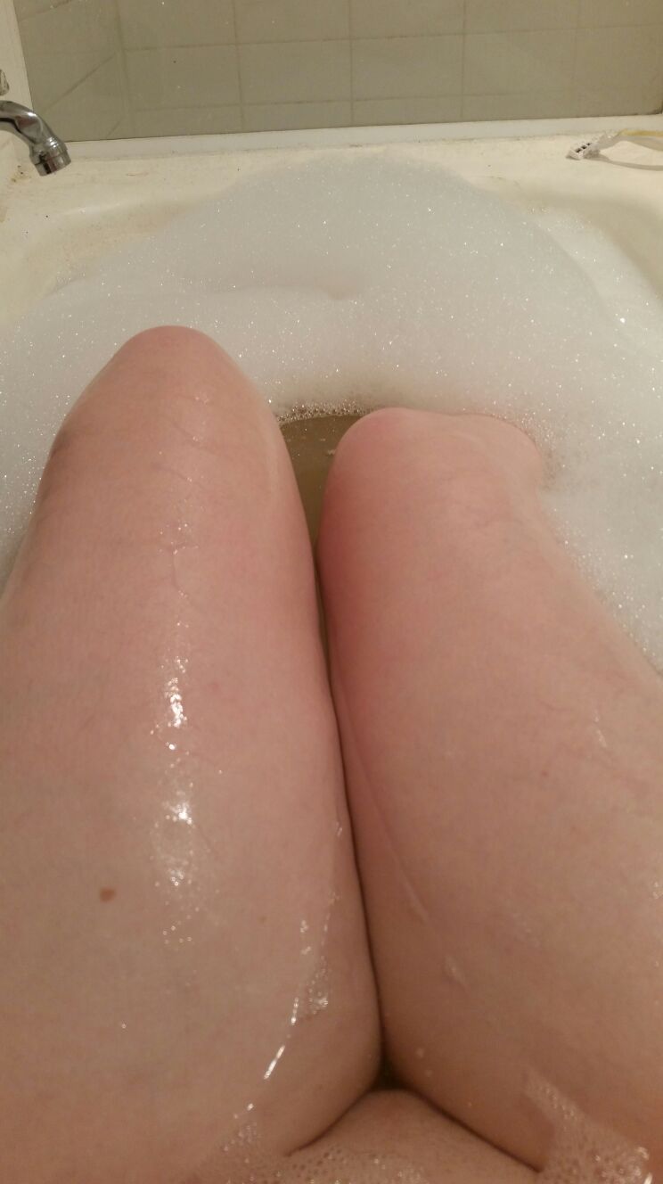 bath legs pussy selfie water wet