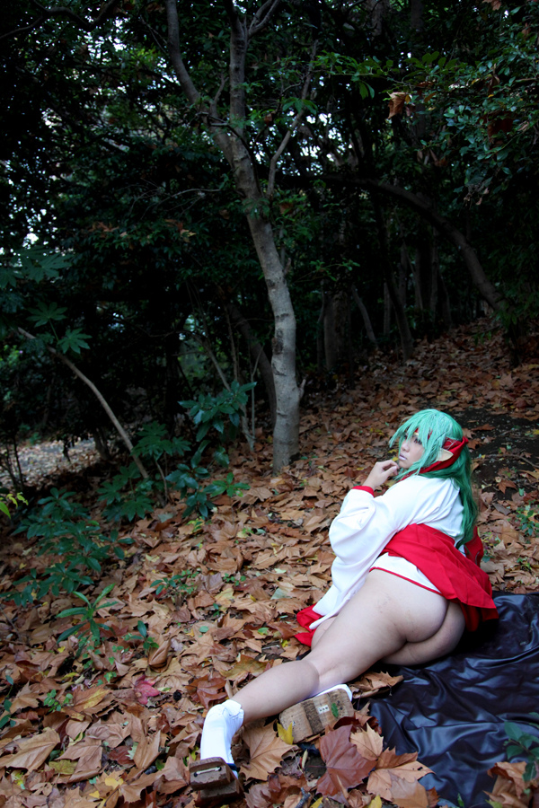 asian ass breasts chouzuki_maryou cleavage cosplay female green_hair headband huge_ass huge_breasts long_hair looking_back solo