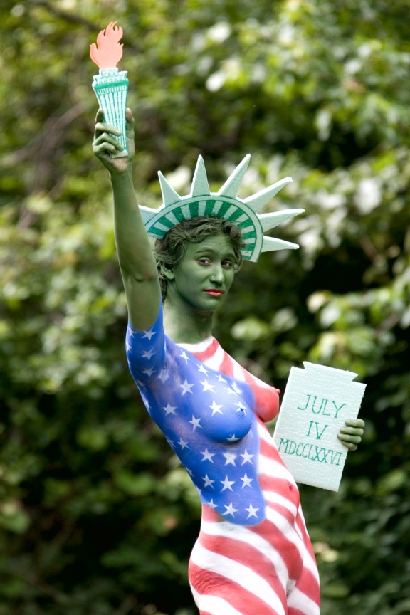 cosplay inani_pelekaimate statue_of_liberty