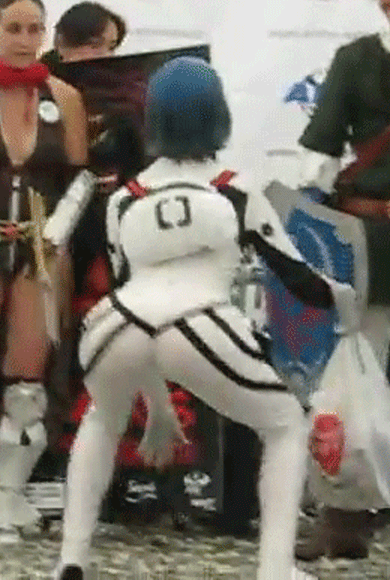 1boy animated ass ass_bounce ass_shake bent_over blue_hair con_photo cosplay dance dancing from_behind fuck_spot gif hair human link neon_genesis_evangelion photo real_person rei_ayanami rei_ayanami_(cosplay) shaking
