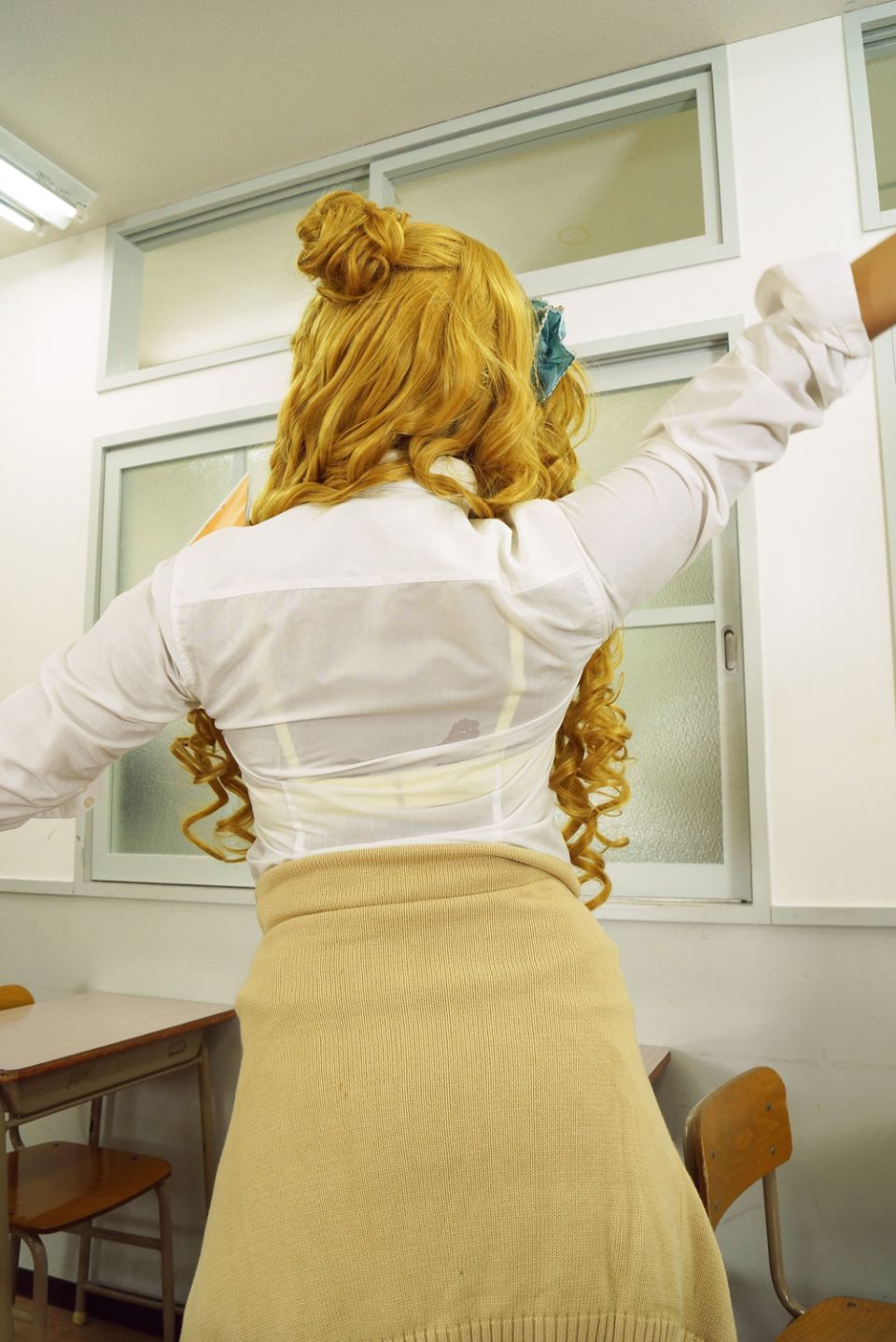 asian ass blonde_hair breasts female japanese long_hair looking_back nonsummerjack school school_uniform schoolgirl seifuku skirt solo