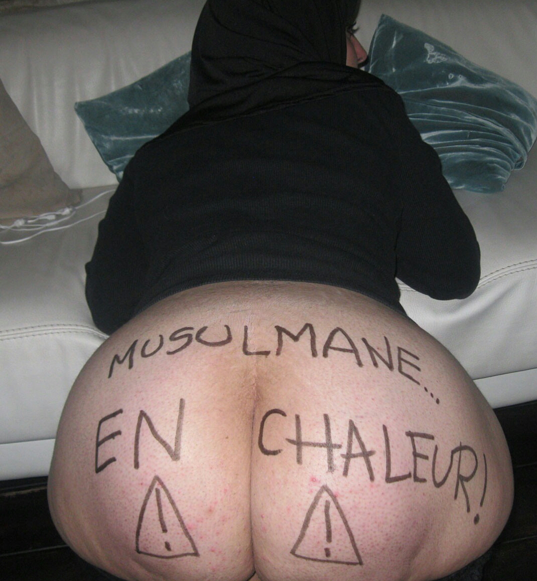 ass big_ass body_writing fat french french_text hijab muslim veil