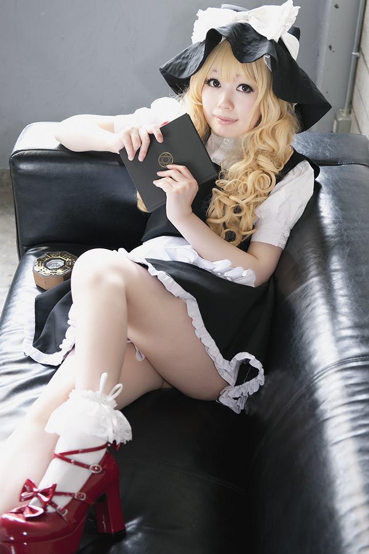 asian blonde_hair breasts cosplay female long_hair shizuku solo