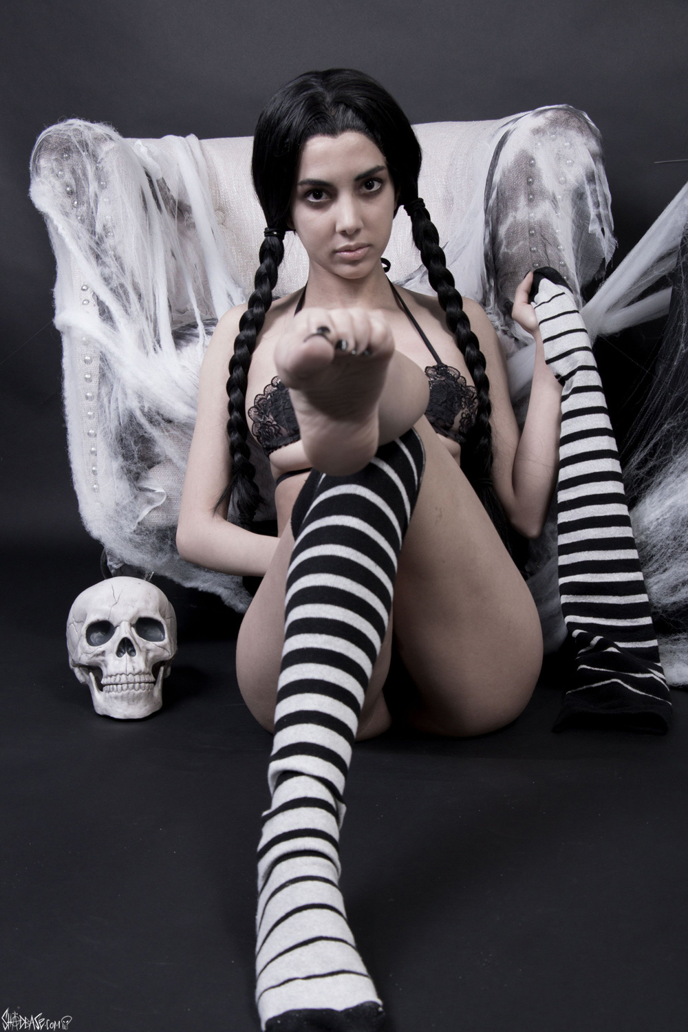 addams_family braids cosplay feet female looking_at_viewer overknees shadman solo susu_jpg swimsuit_succubus tagme the_addams_family wednesday_addams