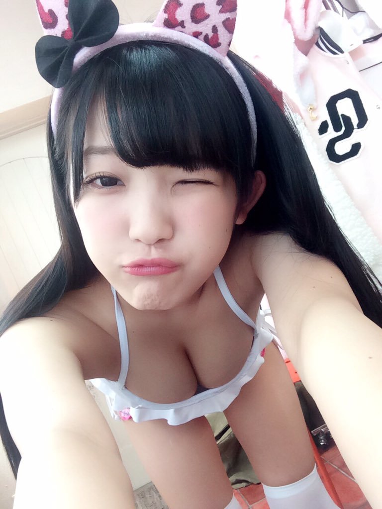 amaki_jun animal_ears asian breasts cat_ears cleavage cute female hairband hairbow japanese leaning_forward looking_at_viewer photo selfie thighhighs top wink