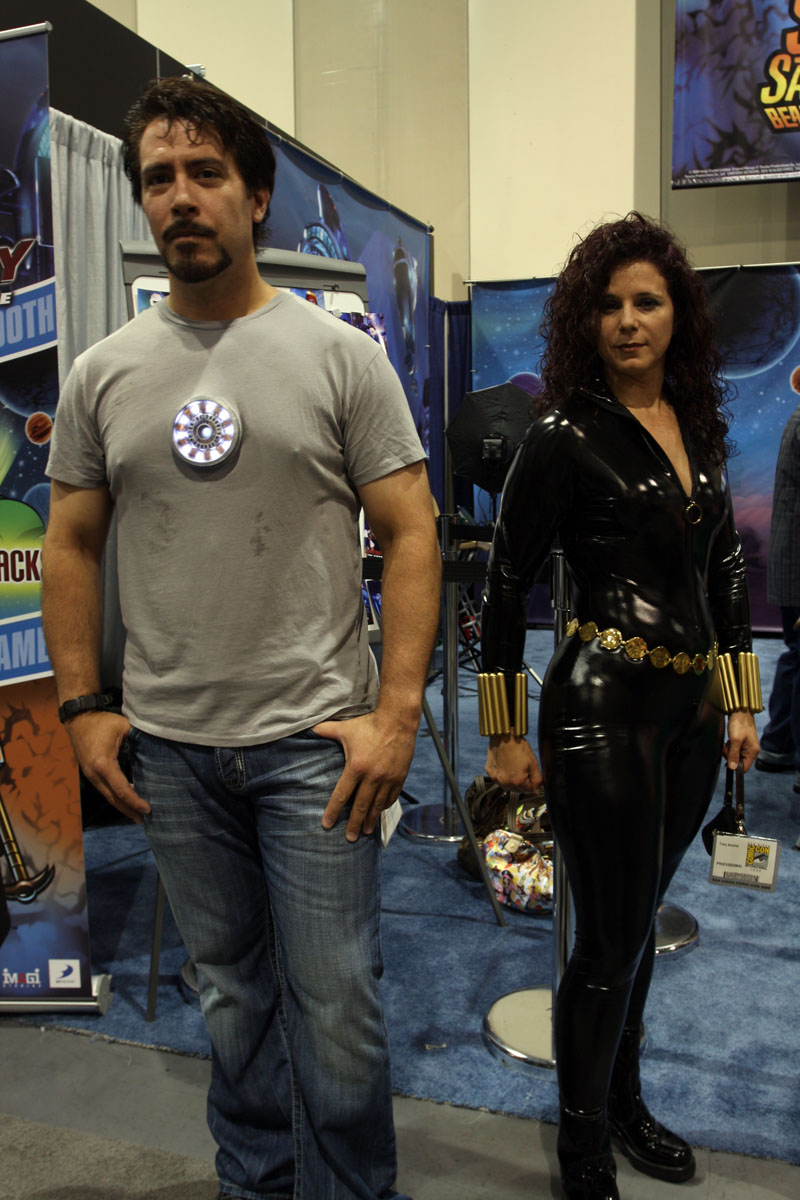 avengers black_widow cosplay iron_man marvel natasha_romanoff non-nude photo real real_person tony_stark