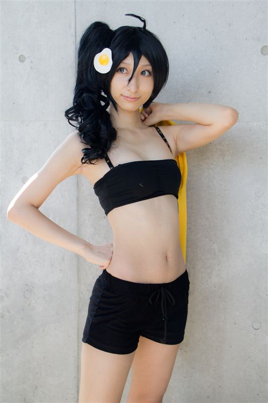 1girl araragi_karen asian bike_shorts black_hair breasts cosplay female long_hair midriff monogatari_(series) navel solo sports_bra