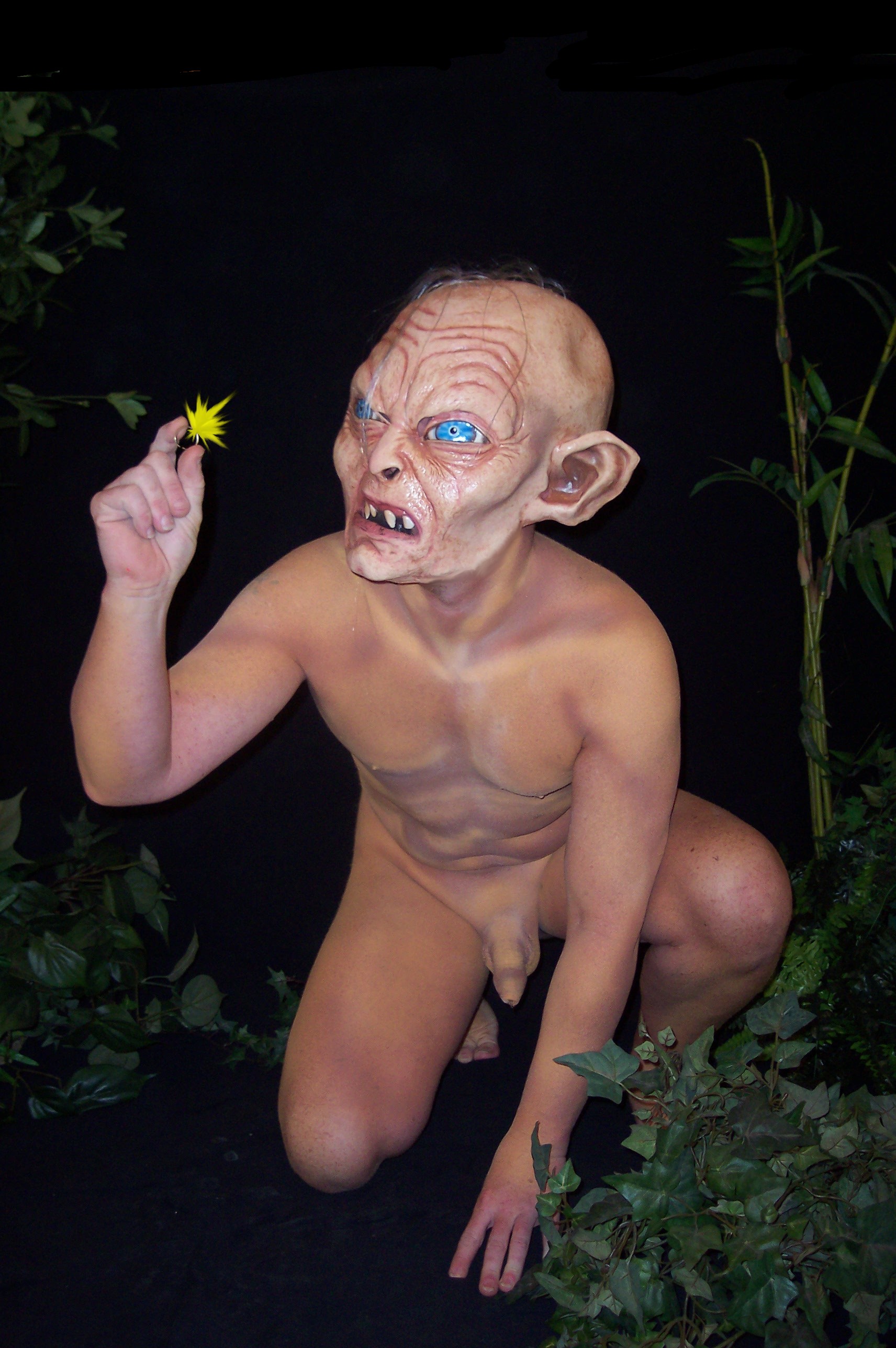 cosplay gollum lord_of_the_rings male male_only mask nude