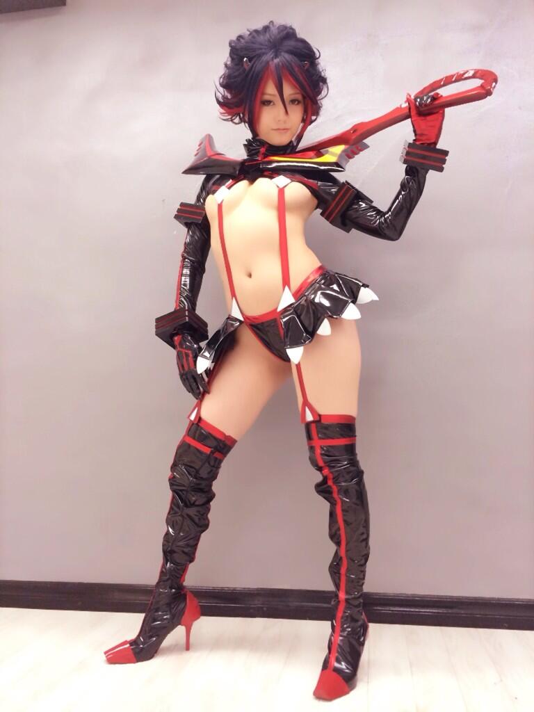 1girl asian cosplay heels japanese kill_la_kill matoi_ryuuko matoi_ryuuko_(cosplay) scissor_blade senketsu suspenders thighhighs weapon