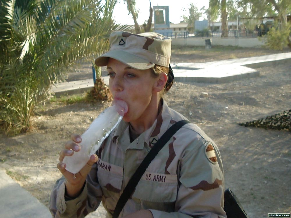 female military solo uniform