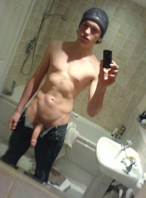bathroom gay hat jeans long_penis male photo self_shot