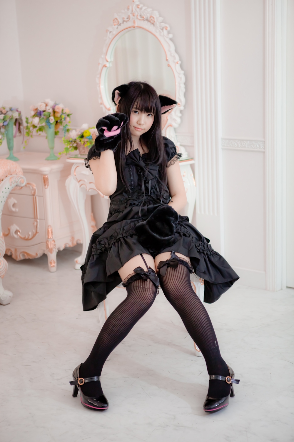animal_ears asian black_hair breasts cat_ears cosplay enako female long_hair solo thighhighs