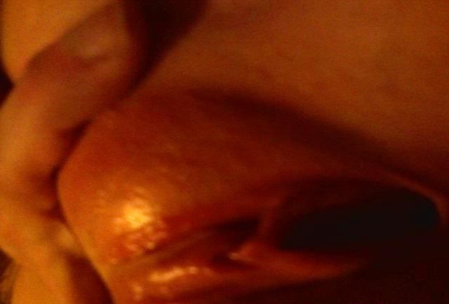 closeup female lowres nude pussy solo