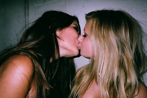 2girls blonde blonde_hair brown_hair closed_eyes eyeshadow female hair kiss kissing lesbian long_hair love multiple_girls photo