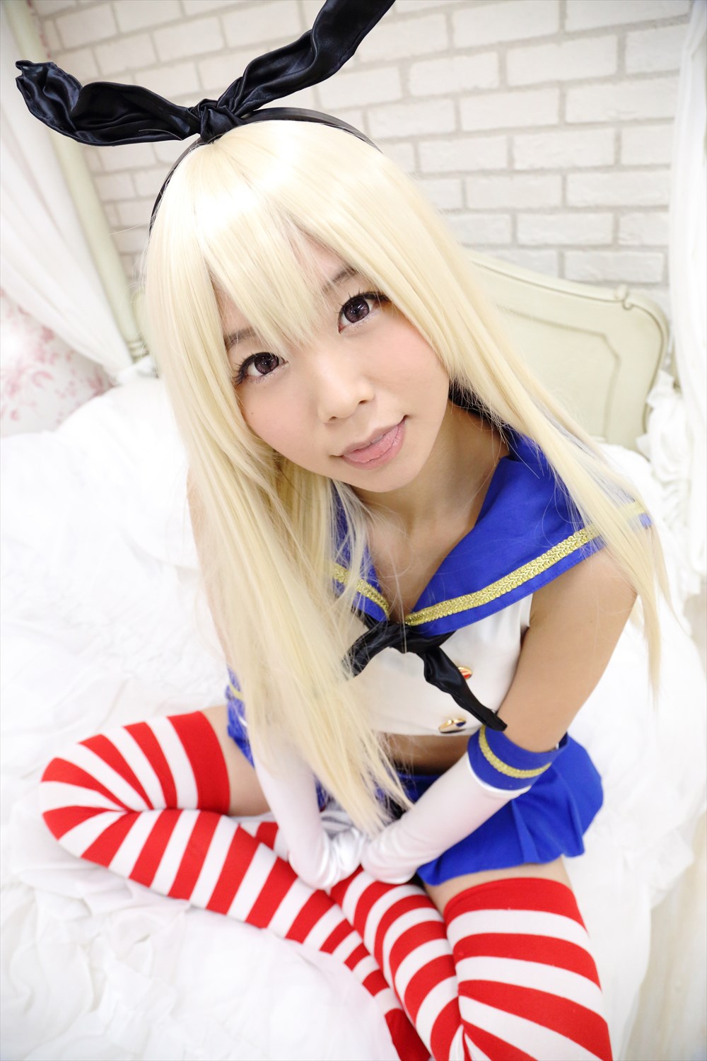 asian breasts cosplay female itsuki_akira long_hair shimakaze_(kantai_collection) solo white_hair
