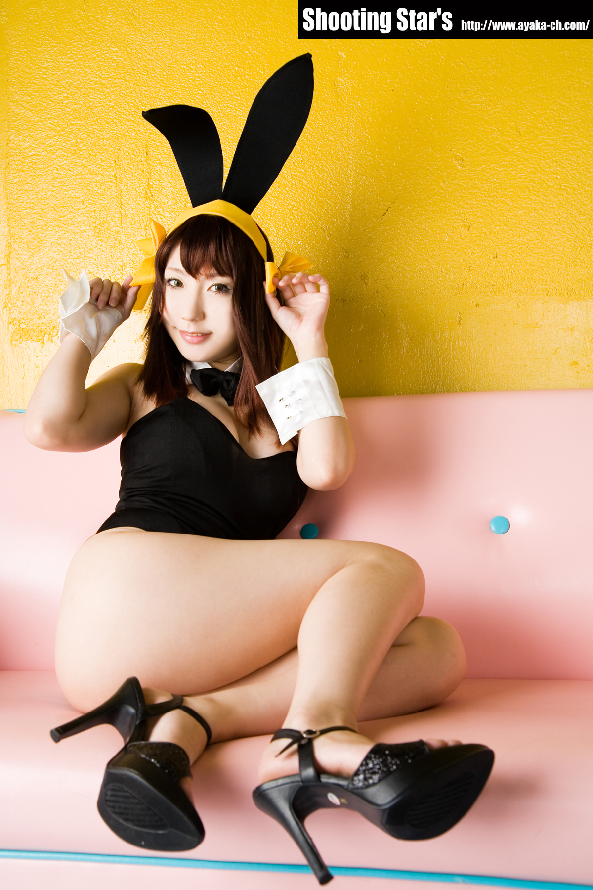 animal_ears asian breasts brown_hair bunny_ears bunny_girl cosplay female high_heels large_breasts leotard long_hair shooting_star solo suzumiya_haruhi suzumiya_haruhi_(cosplay) suzumiya_haruhi_no_yuuutsu