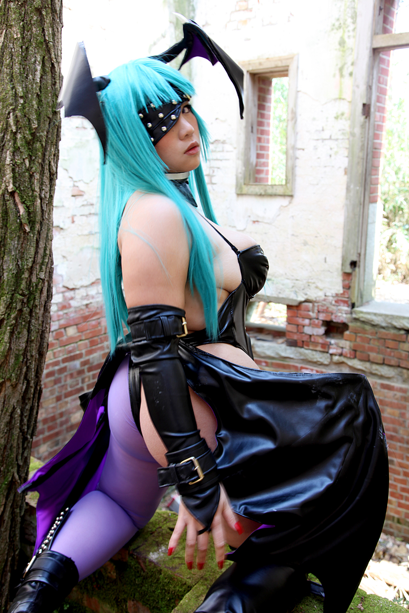 1girl aqua_hair breasts capcom chouzuki_maryou cosplay darkstalkers dat_ass female female_only from_behind huge_breasts long_hair looking_at_viewer looking_back morrigan_aensland non-nude partially_clothed plump sideboob solo succubus thong_leotard watermark wings