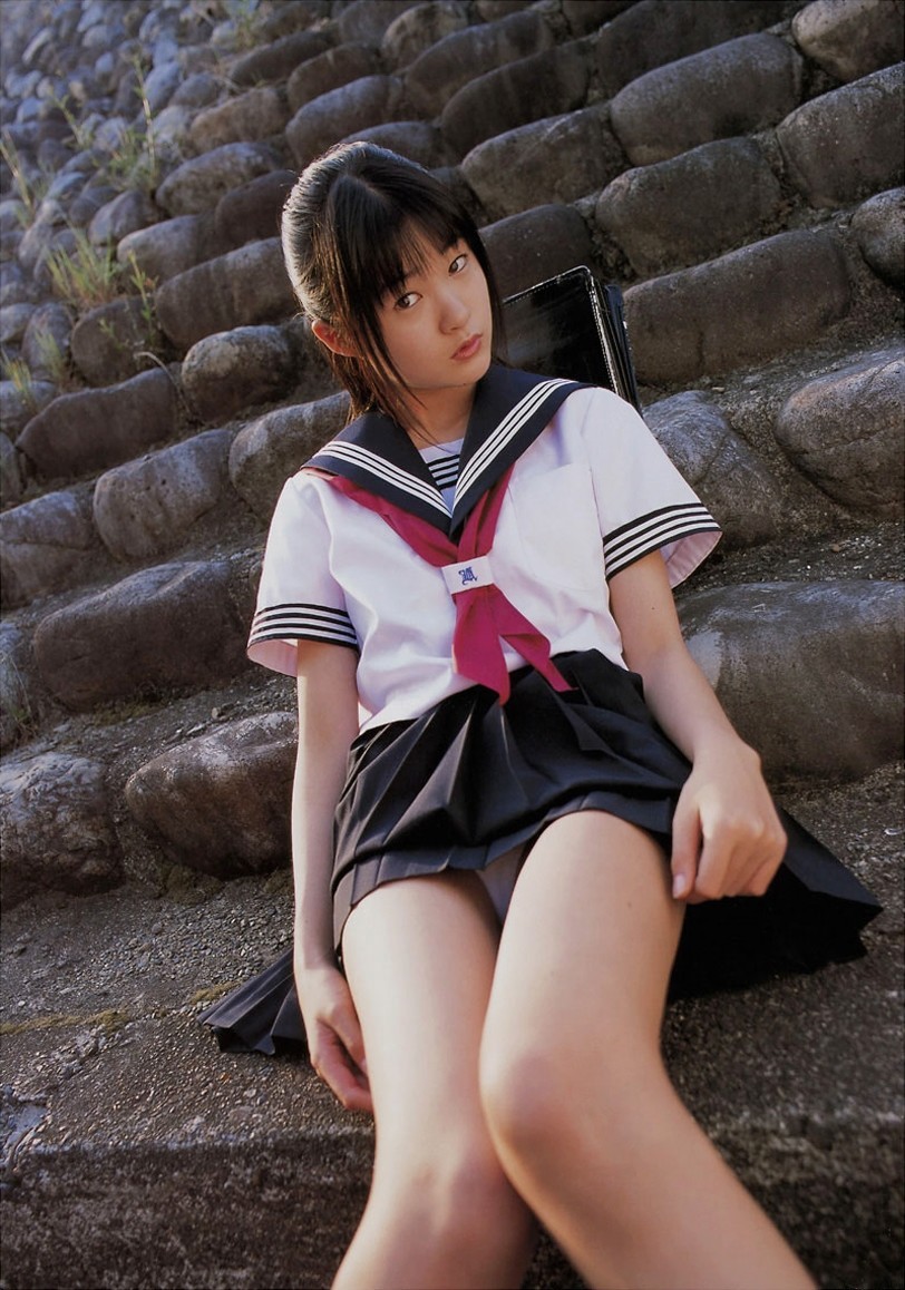 asian japanese school_uniform schoolgirl seifuku serafuku shihono_ryo solo