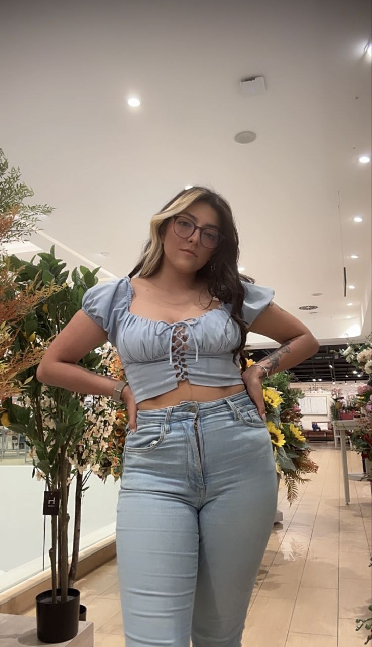 big_breasts breast_grab breasts female female_only feryfer instagram long_hair mexican mexico solo solo_female streamer thick_thighs thighhighs thighs twitch twitch_streamer twitter white_female