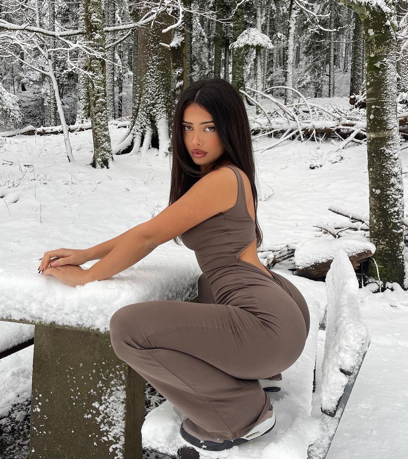 1girl ass big_ass black_hair breasts clothed clothed_female female female_focus female_only female_solo long_hair looking_back melimtx small_breasts solo solo_female solo_focus