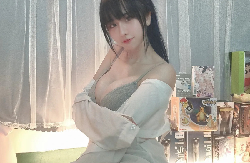 1girl asian asian_female black_hair breasts clothed clothed_female female female_focus female_only female_solo huge_breasts japanese japanese_(nationality) japanese_female long_hair looking_at_viewer lucky_jing partially_clothed ponytail smile solo solo_female solo_focus