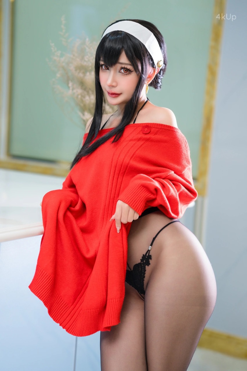 1girl asian ass cosplay japanese solo spy_x_family standing umeko_j yor_forger