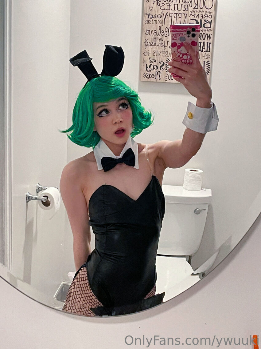 1girl bodysuit bunny_ears bunny_girl bunny_tail bunnysuit cosplay female female_only fishnets green_hair mtndewer one-punch_man petite phone selfie solo source_request tail tatsumaki wig ywuukii yyuki