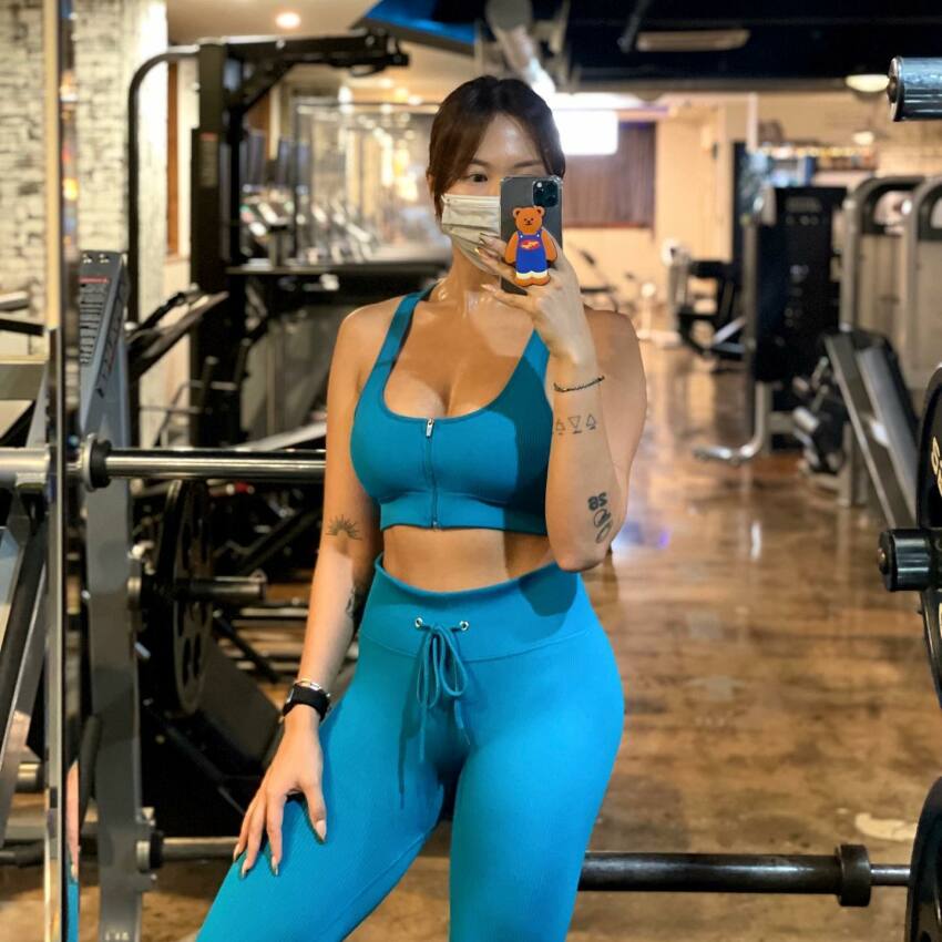 1girl asian female female_only gym instagram korean solo won_theland