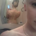 1girl ass blonde_hair female female_only mirror model nude selfie solo solo_female source_request yuliya_sex rating:Explicit score:4 user:arthur.arthur