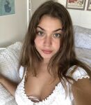 1girl brunette cute female_only looking_at viewer